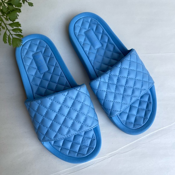 APL Lusso Quilted Slide Coastal blue  Sandals womens 6 - Picture 5 of 13